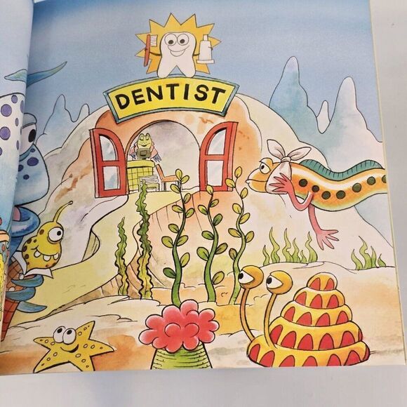 5 Children Books -Jurassic Park/Wind Power /Paw Patrol/ Pout Fish/ I Am Strong - Picture 7 of 11